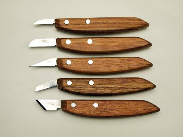 סכינים לגילוף