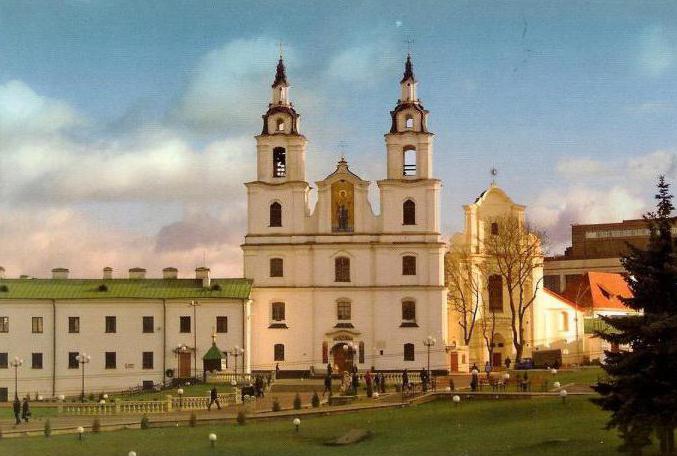 הקתדרלה במינסק ובמקומותיה