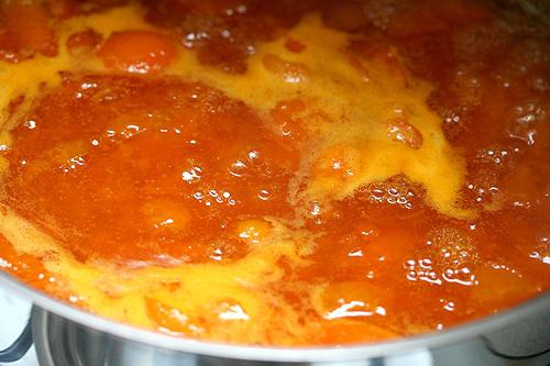 ריבה תוצרת בית מ apricots: איך לבשל את זה נכון?