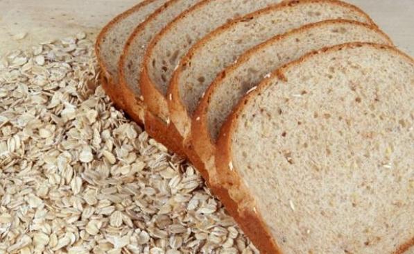 מה הויטמינים נמצאים בלחם מסוגים שונים?