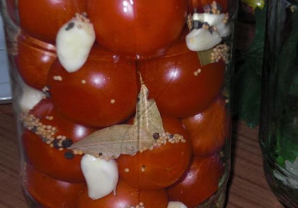 עגבניות במרינדה טעים: מתכון תוצרת בית