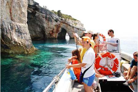 יוון איים עם חגים לילדים 